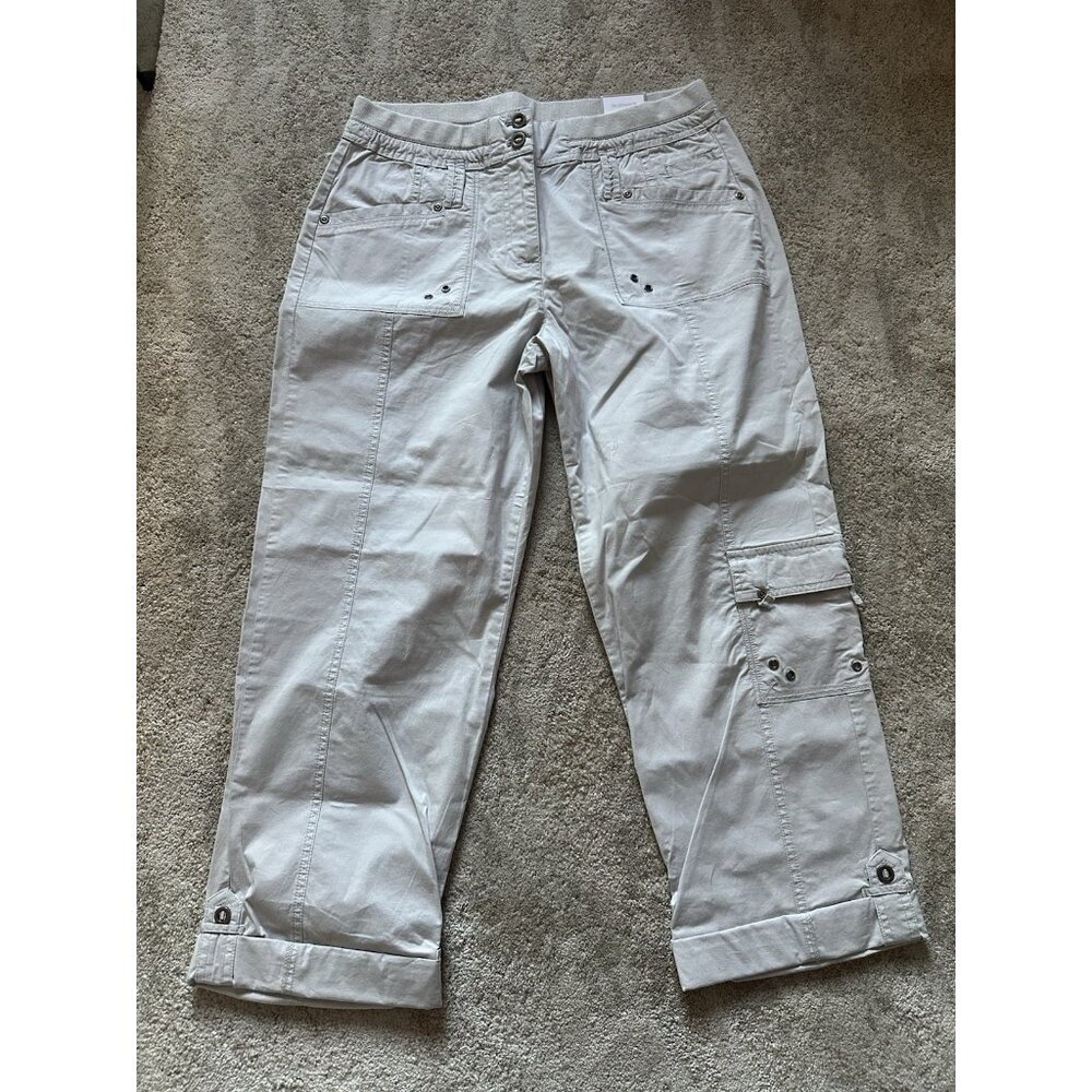 Chico's Womens Size 1.5R/10 Cool Cargo Sydney Pants Silver The Ultimate Fit NWT